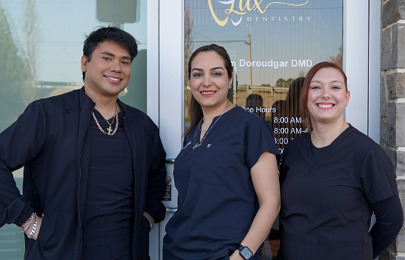 patient speaking with receptionist in Port Orange